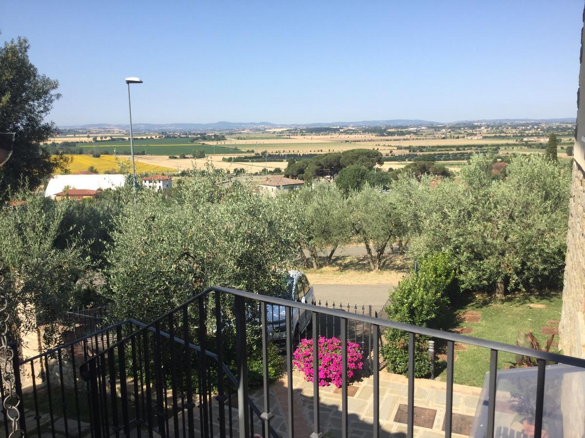 Agriturismo Borgo Tra Gli Olivi Castiglion Fiorentino Luaran gambar